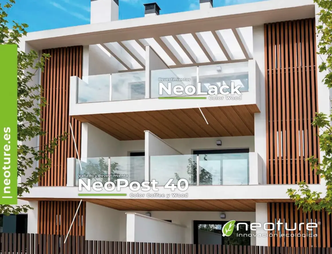 Fachada moderna con revestimientos de madera para exterior. NeoLack y NeoPost 40, soluciones innovadoras y ecológicas.